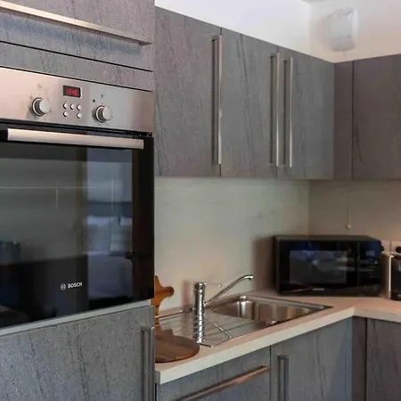 Stylish 1bdr W/huge Balcony/shared Roof Pool Appartamento *